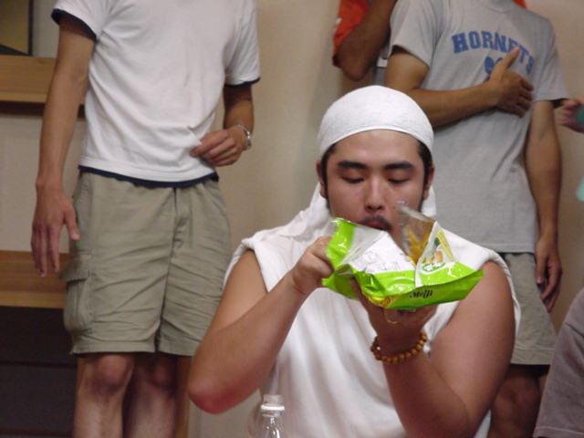 �{���{��