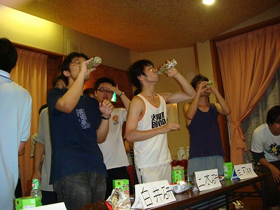 ����ځA���T�r�������l�B